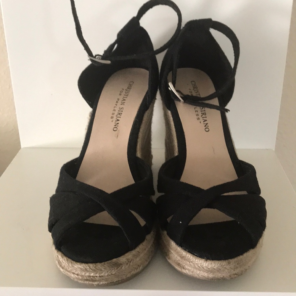 Black wedges
